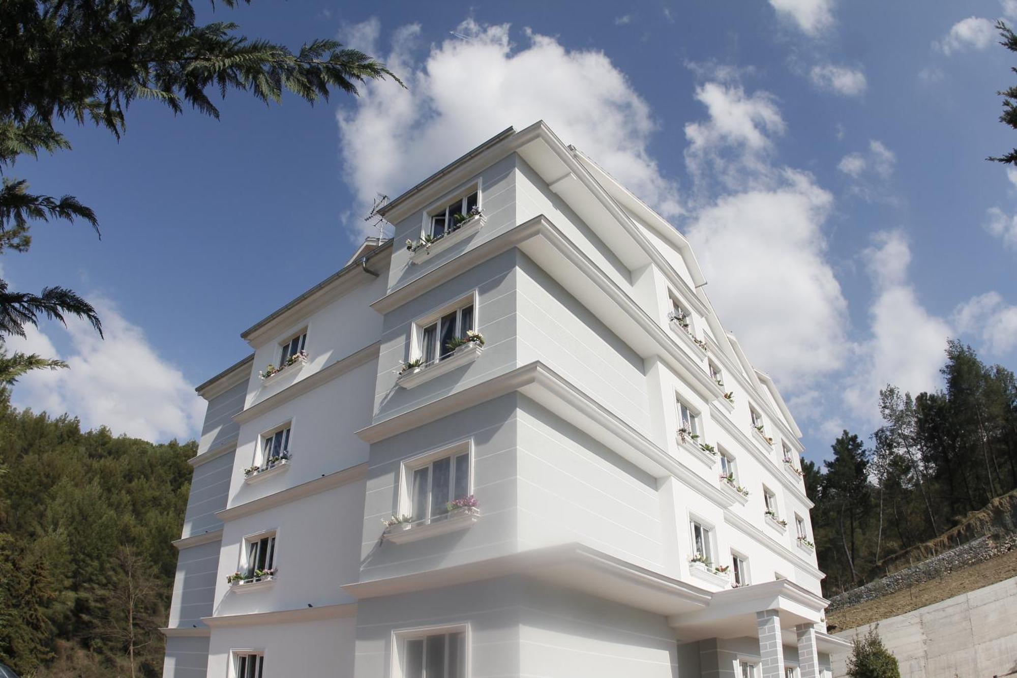Hotel Elvis Mjull-Bathore Bagian luar foto