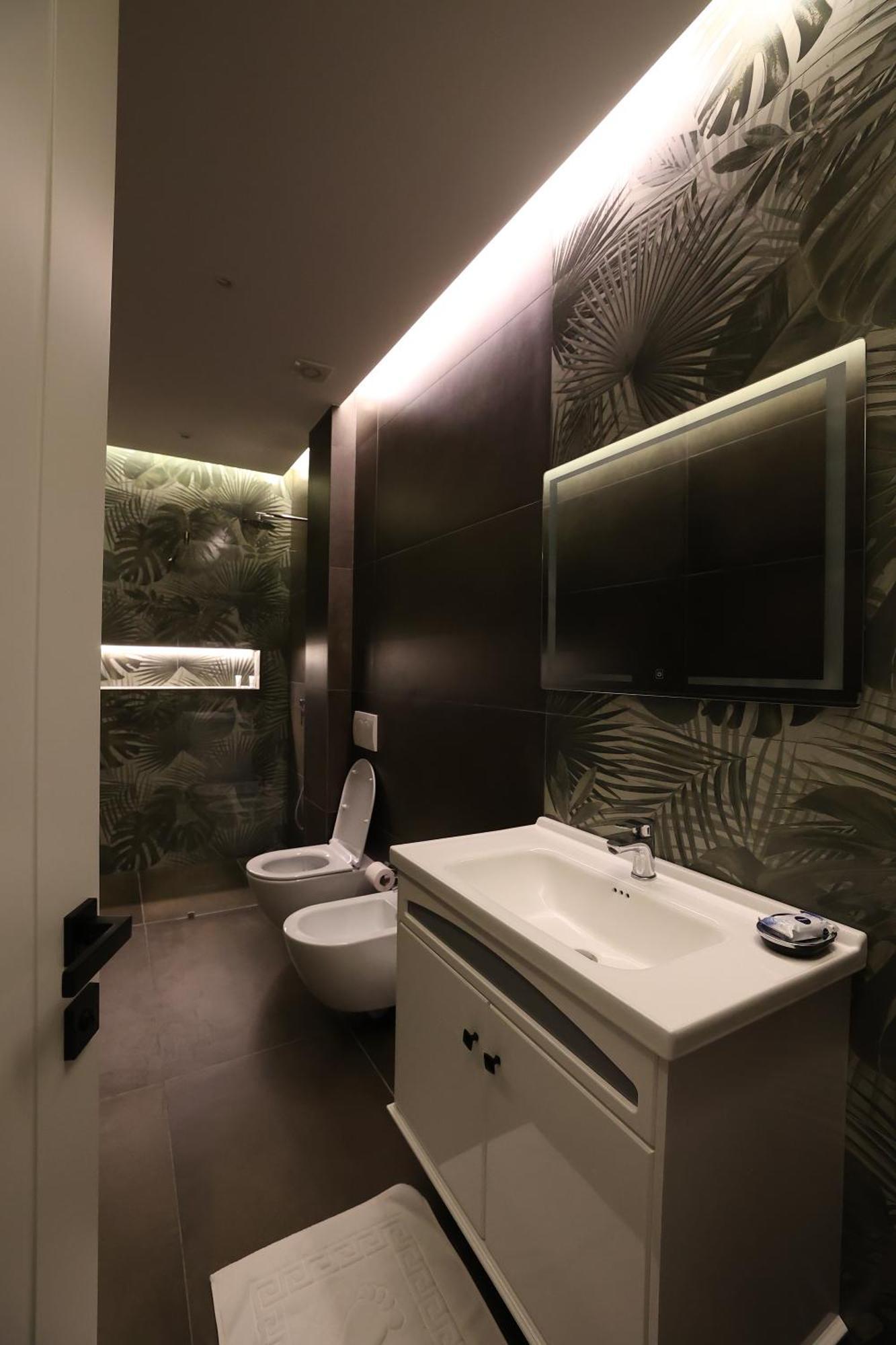 Hotel Elvis Mjull-Bathore Bagian luar foto