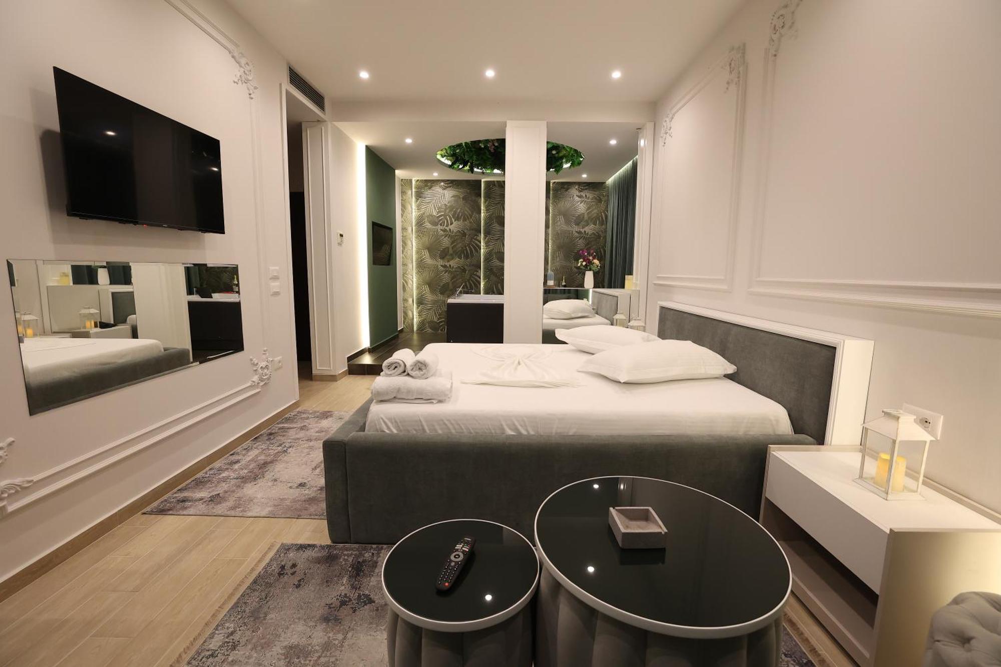 Hotel Elvis Mjull-Bathore Bagian luar foto