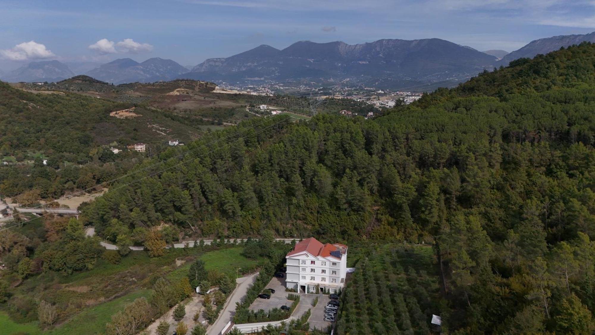 Hotel Elvis Mjull-Bathore Bagian luar foto